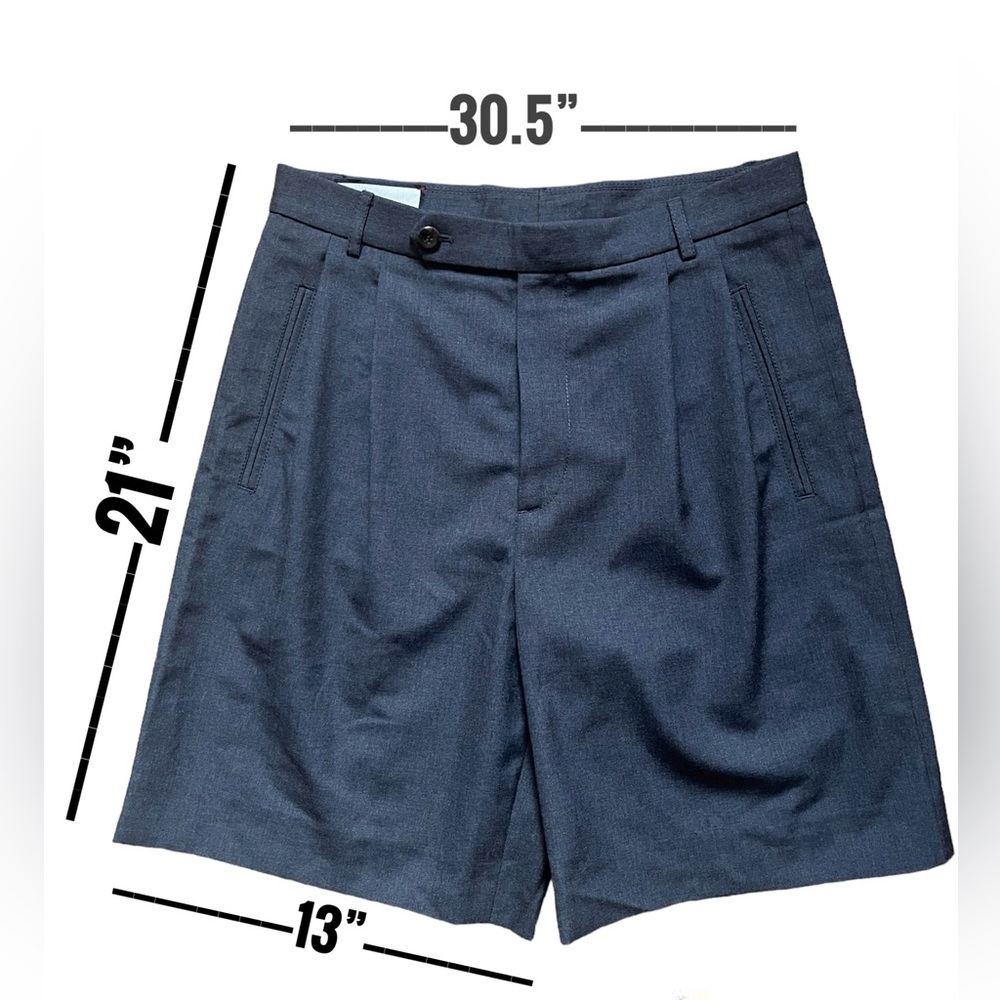 Men’s Gucci dress shorts in dark grey, size 46 (EU), 30.5. (US), SM